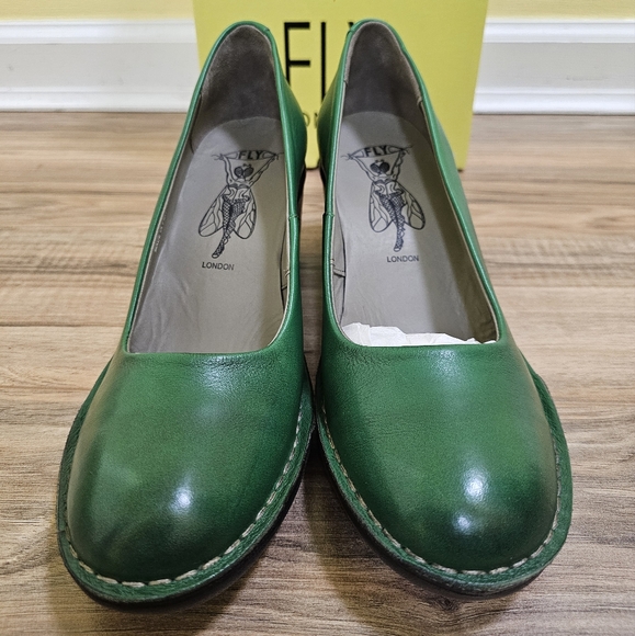 New Fly London Bery104fly Pumps, green, size US 10 - Picture 3 of 17
